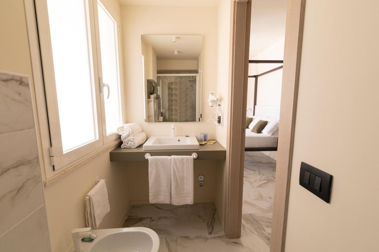 Pietra Bianca Hotel Numana Bagian luar foto